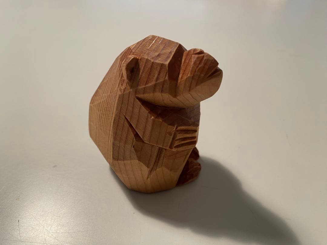 根本土龍 根本勲 木彫り 猿 動物彫刻 高さ75mm×幅45mm×奥行き60mm