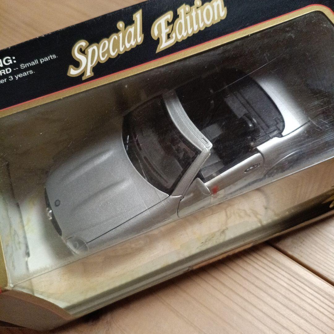 Maisto Mercedes-Benz SLK 230 1996年1:24銀色