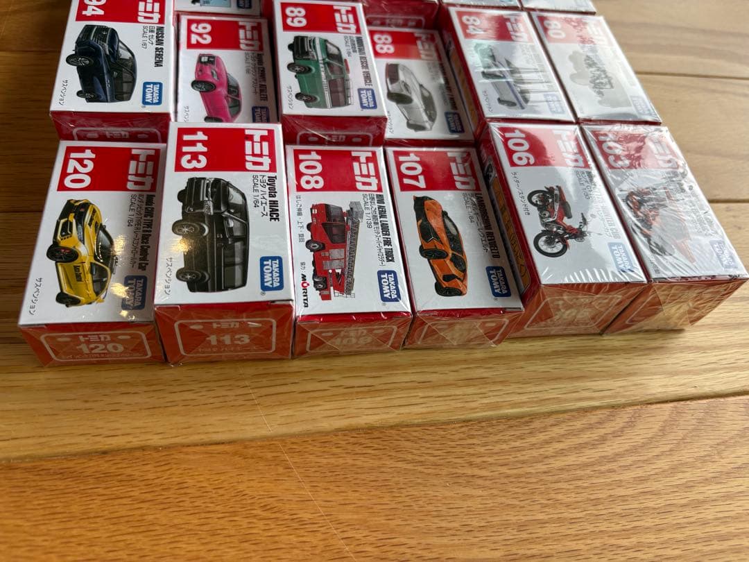 トミカ　まとめ売り　シュリンク付き30台