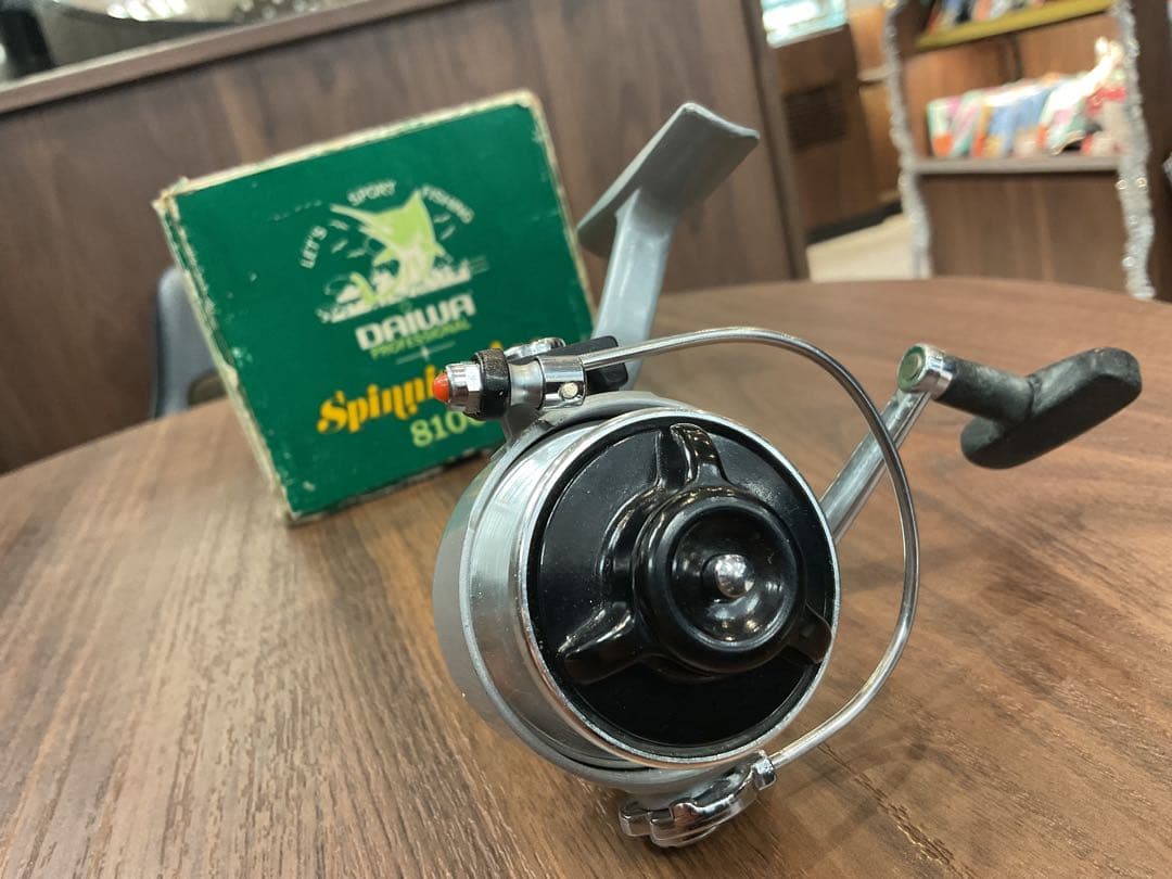 リール Daiwa 8100A
