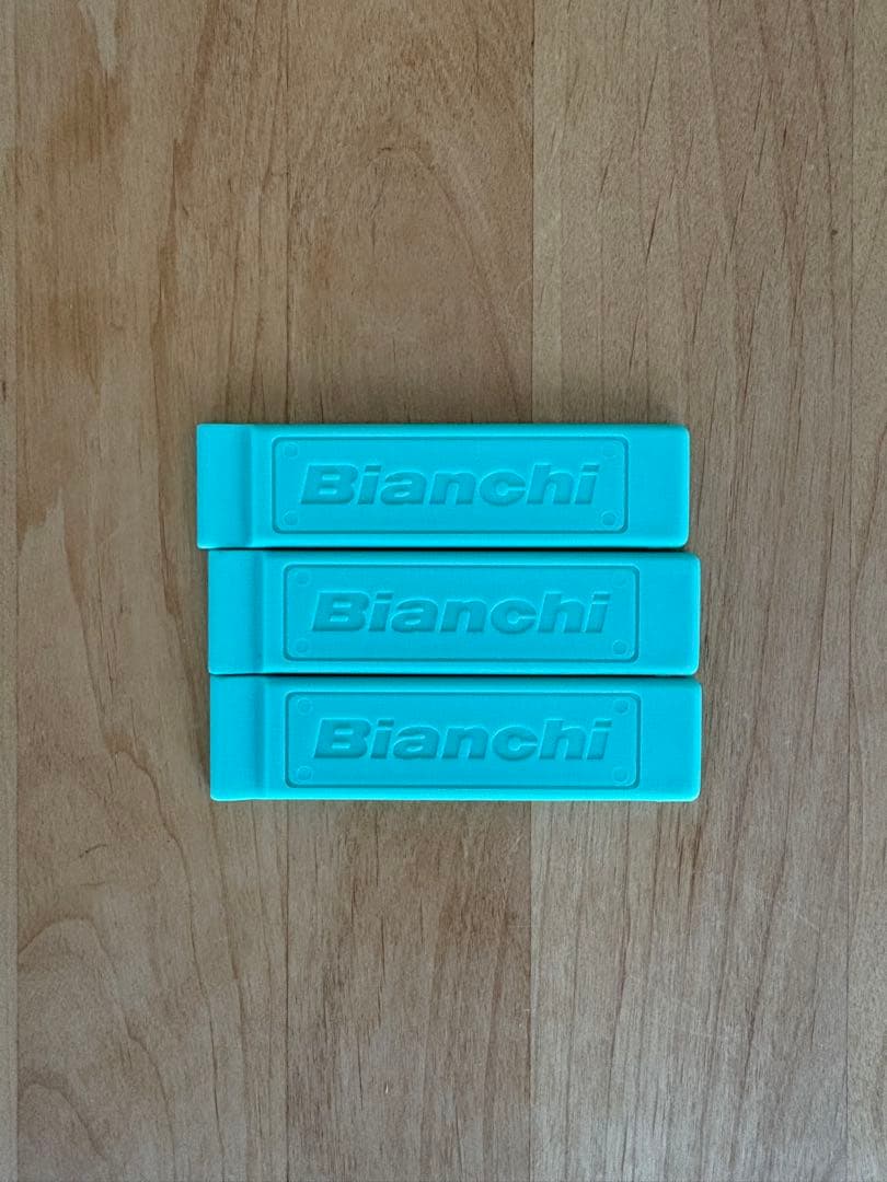 【美品・即購入可・価格交渉可】 Bianchi 携帯工具セット パンク修理キット