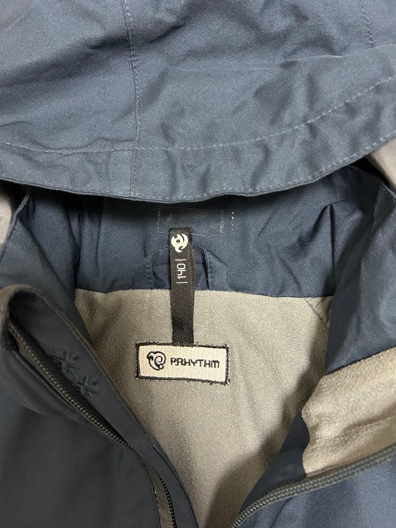 最終お値下げ！P.RHYTHM プリズム スノーボードウェア キッズ 140