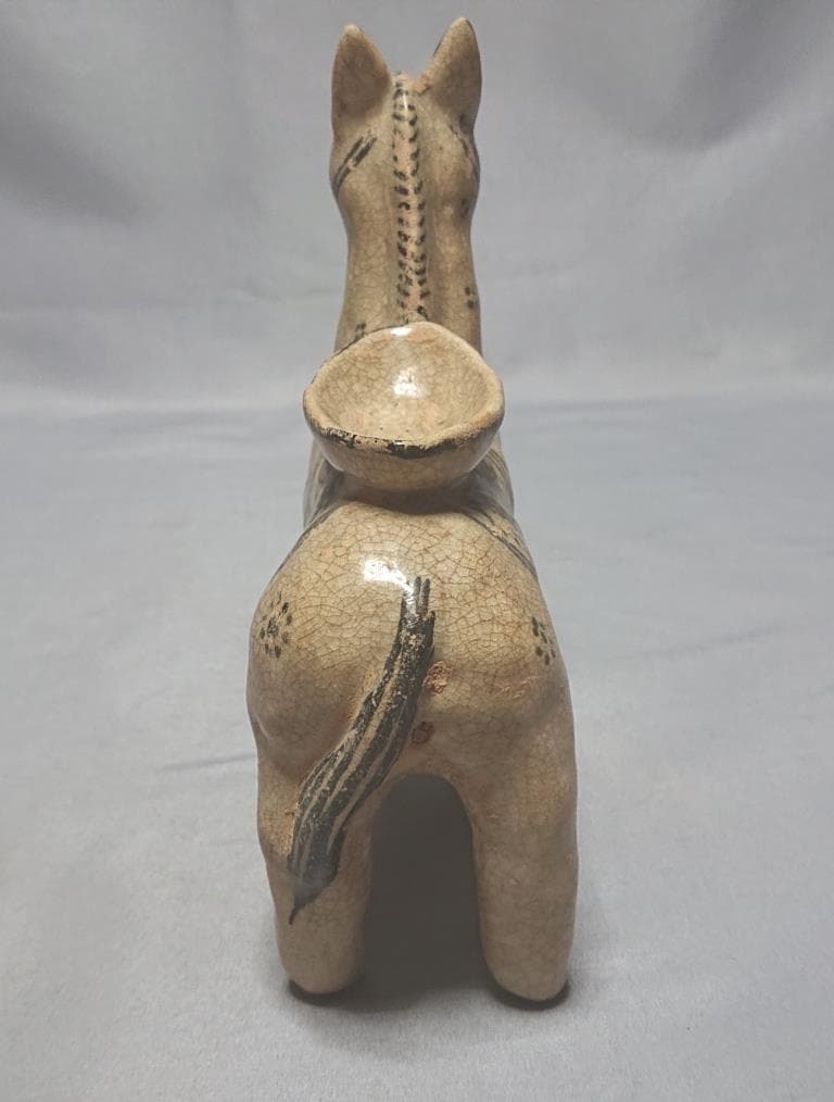 タイ　カロン窯　鉄絵馬形灯火器造形物　15～16世紀