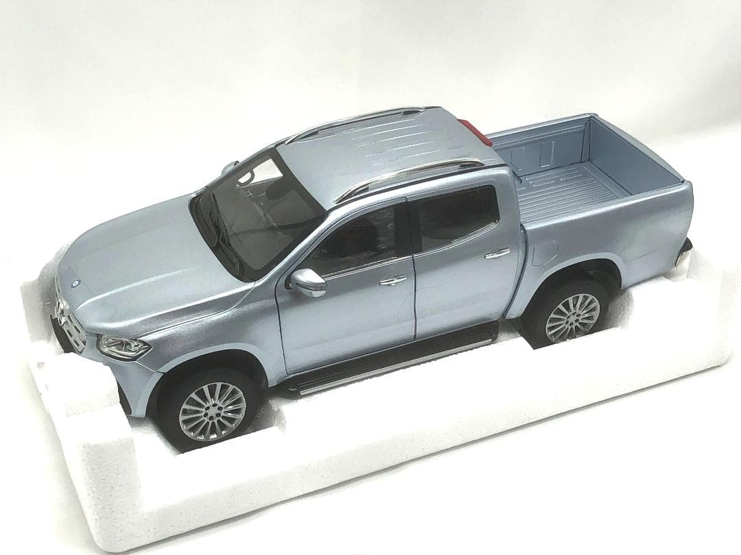 ノレブ 1/18 メルセデス ベンツ Xクラス 2018 (シルバー)