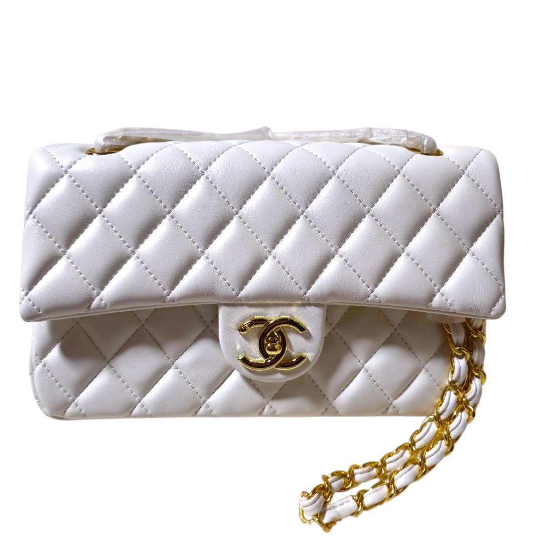 CHANEL　ショルダーバッグ　キルティング　ノベルティ
