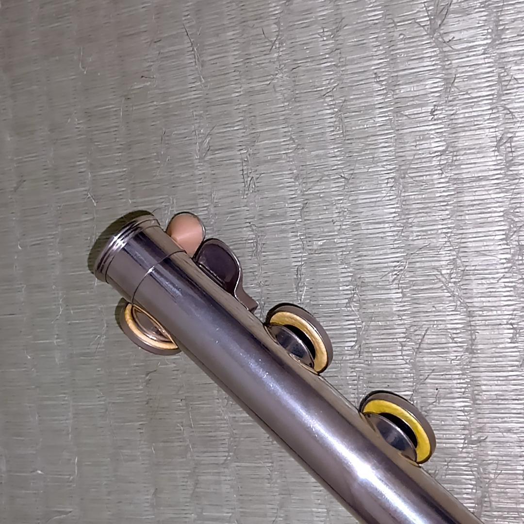 【新春特価】ヤマハ　フルート　YFL-211 Ⅱ 管楽器　ケース付き　Eメカ