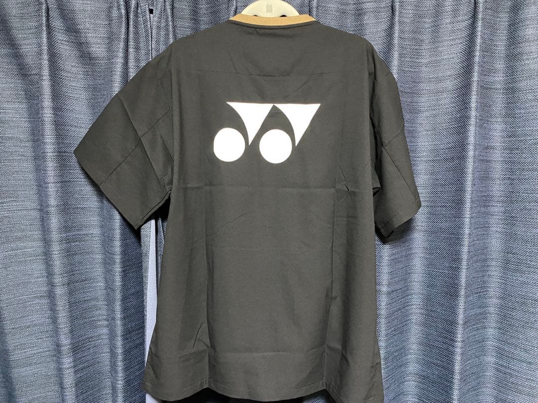 ヨネックス(YONEX)半袖Vブレーカー 限定モデル サイズO