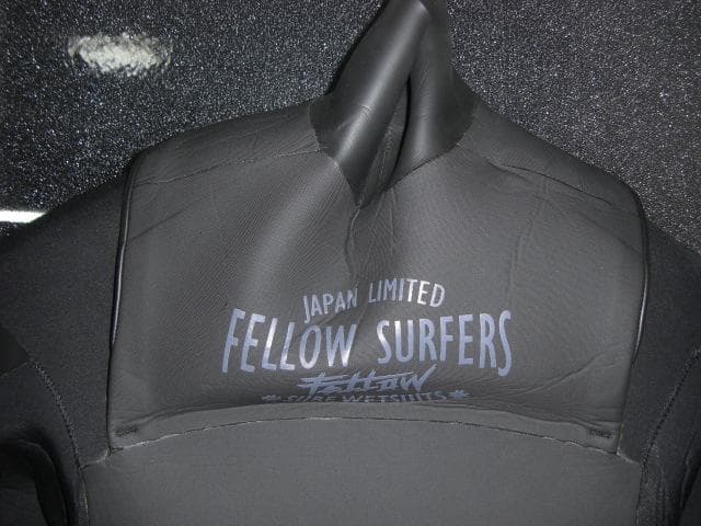 ほぼ未使用 FELLOW5x3チェストジップセミドライ