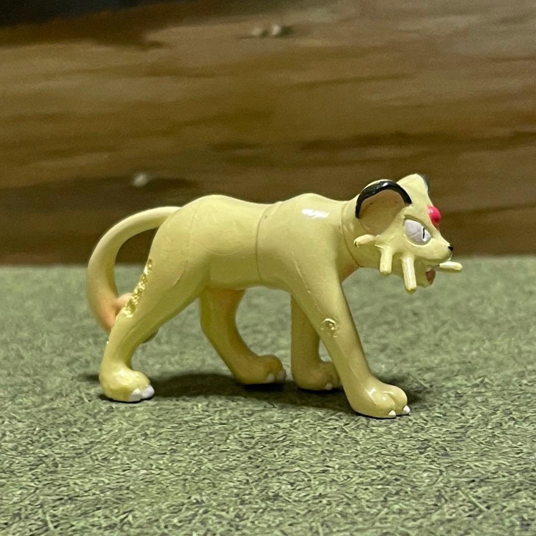 希少❗️ポケットモンスター　モンコレ　 キュウコン& ペルシアン フィギュア