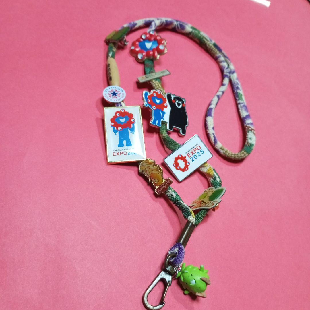 愛・地球博と大阪関西万博　モリゾーキッコロとミャクミャクとパビリオンピンバッチ