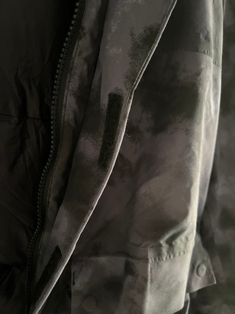 平野歩夢　UNIQLO 限定コラボ ハイブリッドスノーボードダウン 中古　XL