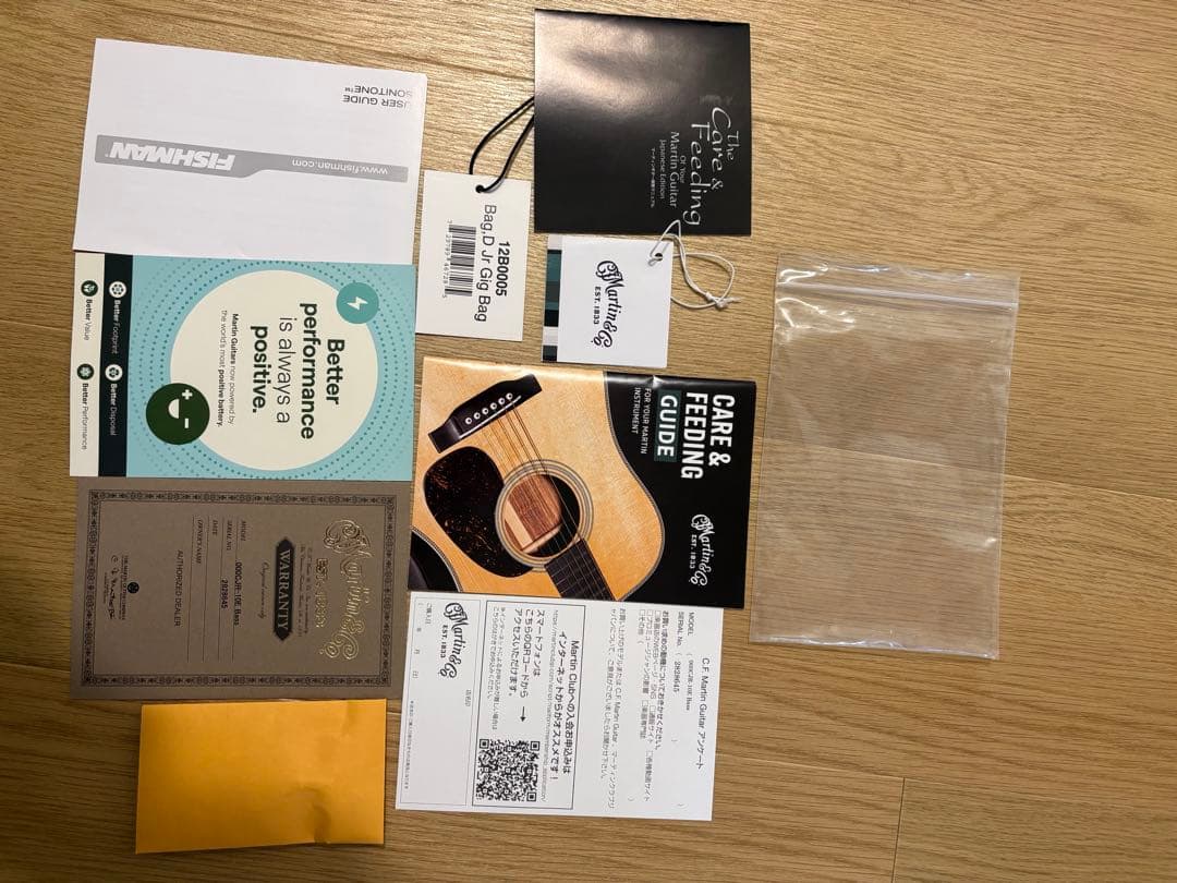 ベース Martin 000CJR-10E BASS