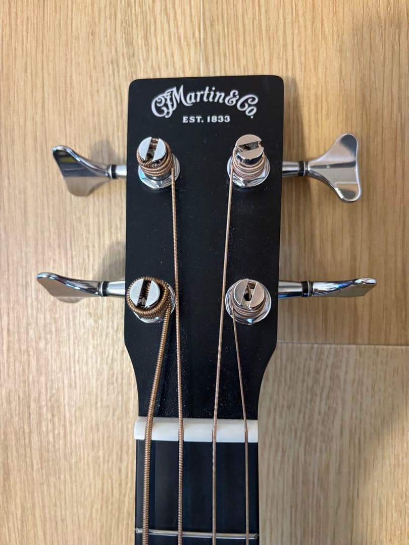 ベース Martin 000CJR-10E BASS