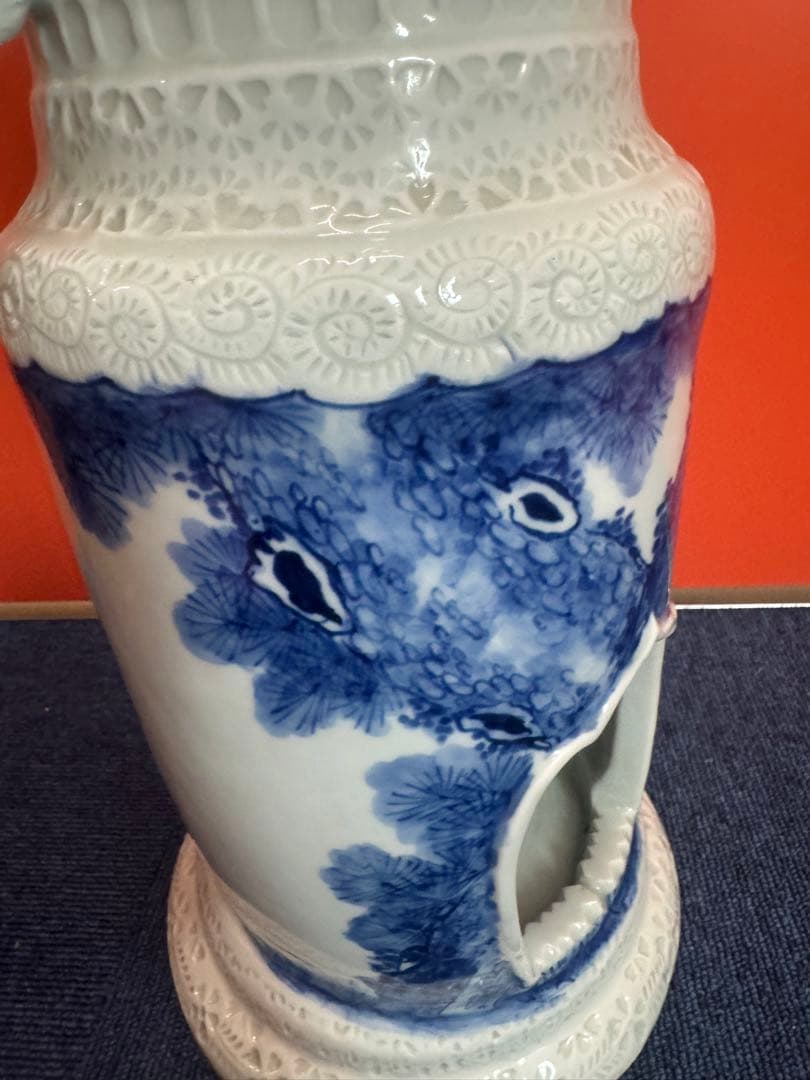 1675  希少　平戸焼　大花瓶 大壺　陰刻 人物浮彫　時代物