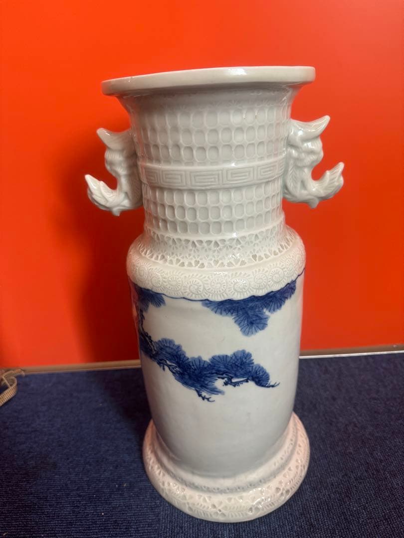 1675  希少　平戸焼　大花瓶 大壺　陰刻 人物浮彫　時代物