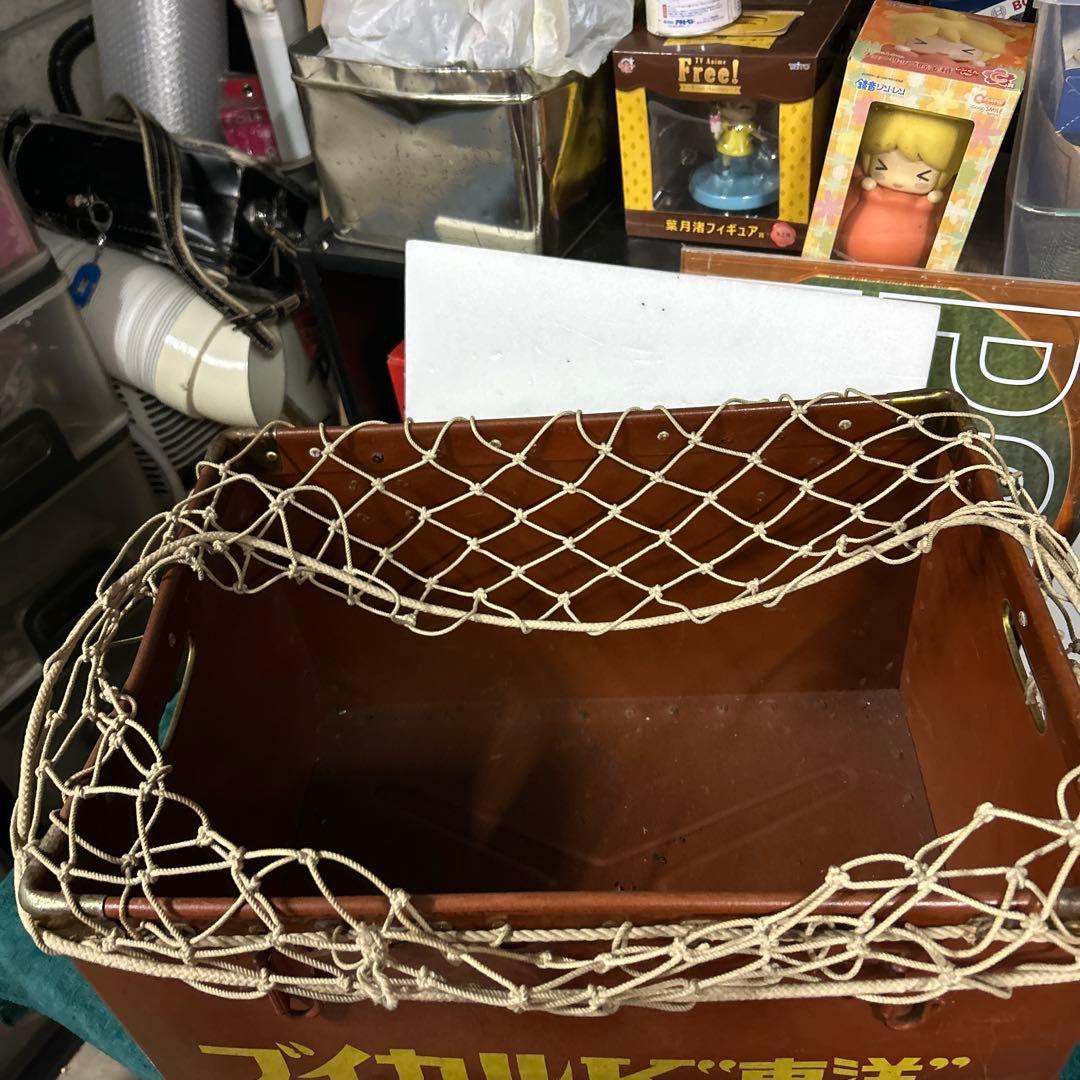 kawahiroです。昭和レトロなボテ箱？