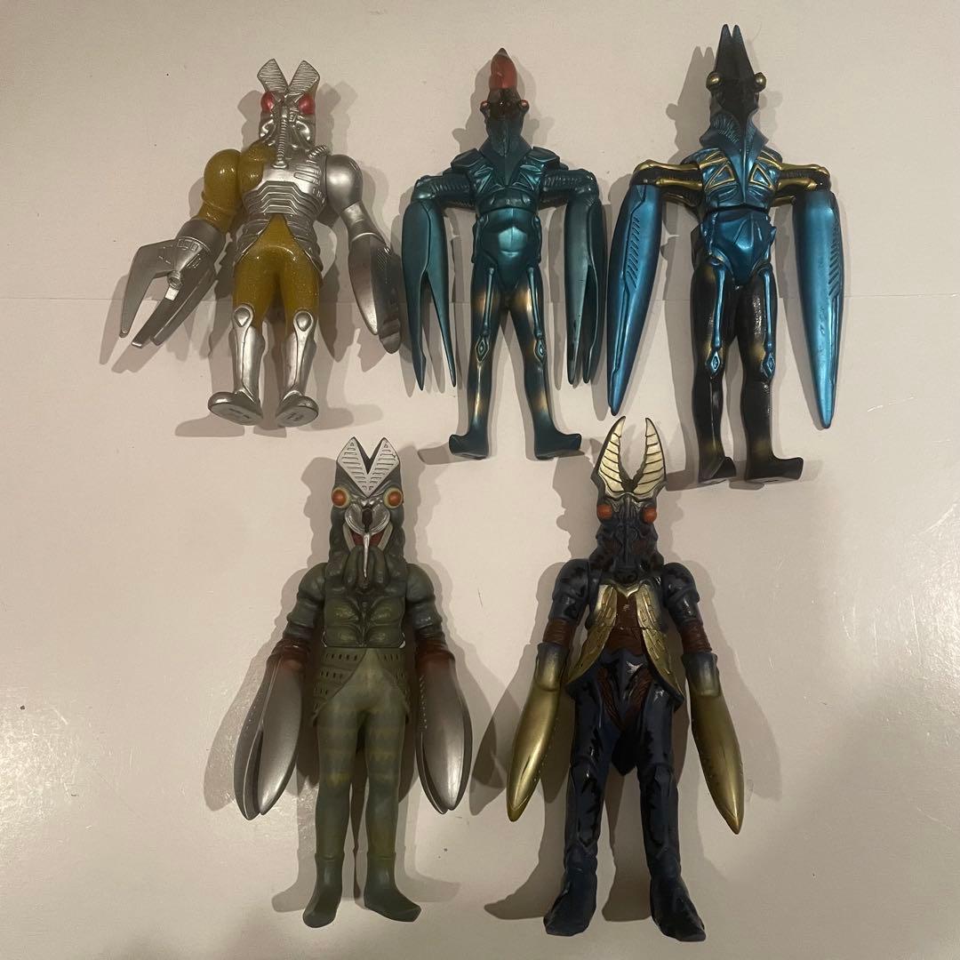 ゴジラ ウルトラマン他 怪獣 ソフビ 90体以上 120サイズ まとめ売り