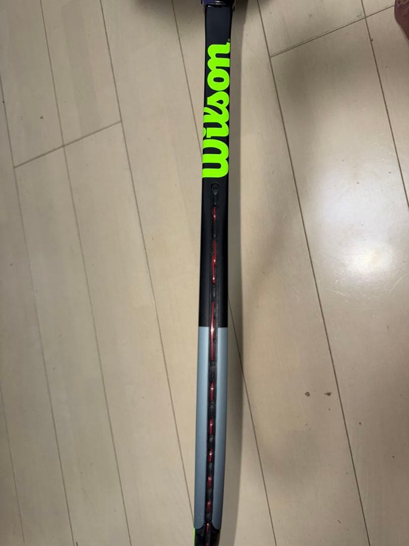 ウィルソン テニスラケット BLADE 98 V7 305g 18x20