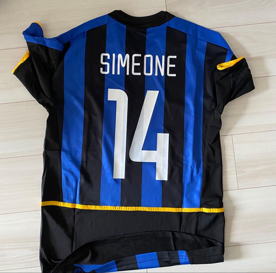 チョロシメオネ　インテルシャツ