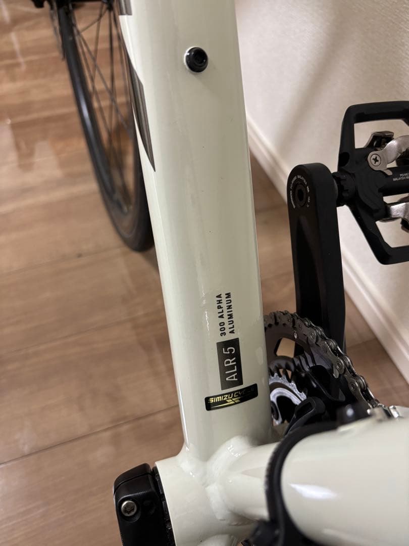 TREK 「トレック」 CHECKPOINT ALR5 2023年モデル