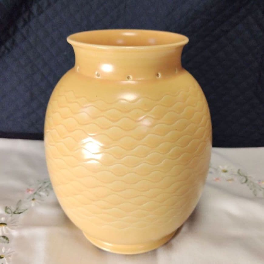 スージークーパー、アールデコ、マスタードカラーの花瓶、超レアー、超美品！