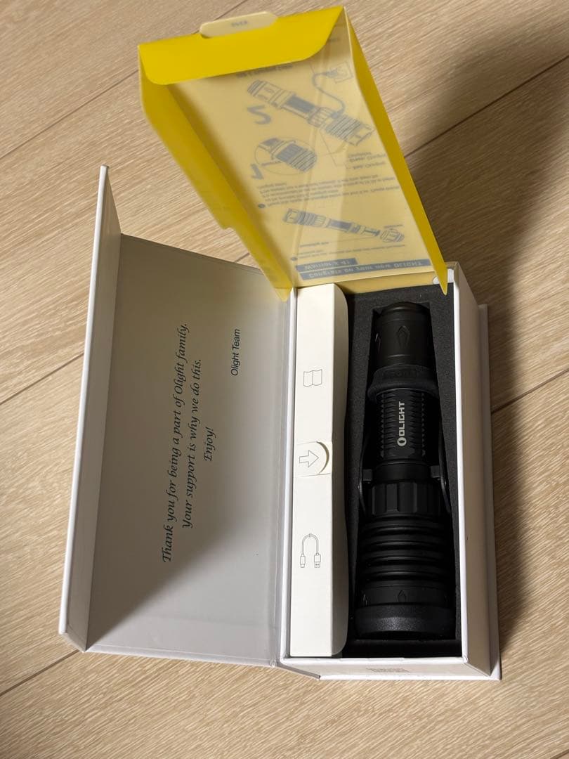 OLIGHT Warrior X4 懐中電灯 2600ルーメン