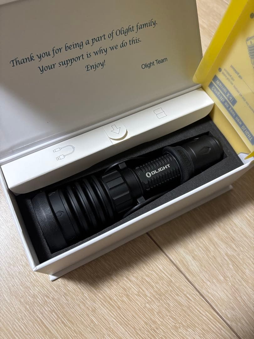 OLIGHT Warrior X4 懐中電灯 2600ルーメン