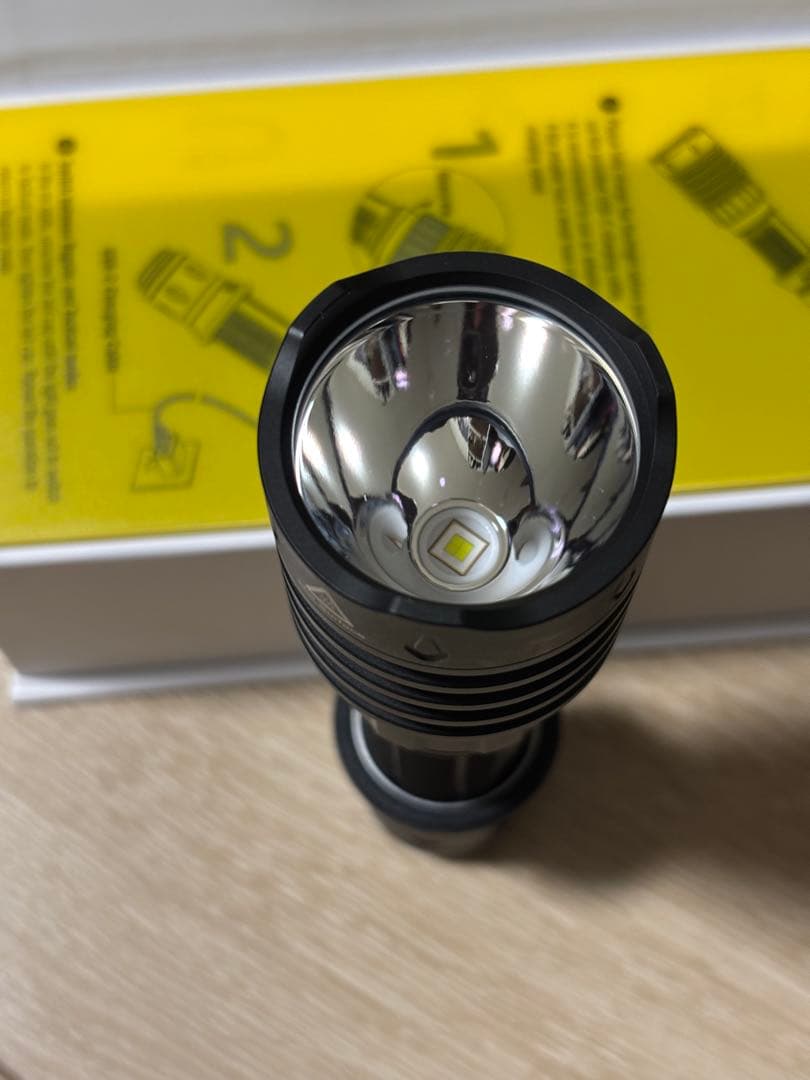 OLIGHT Warrior X4 懐中電灯 2600ルーメン