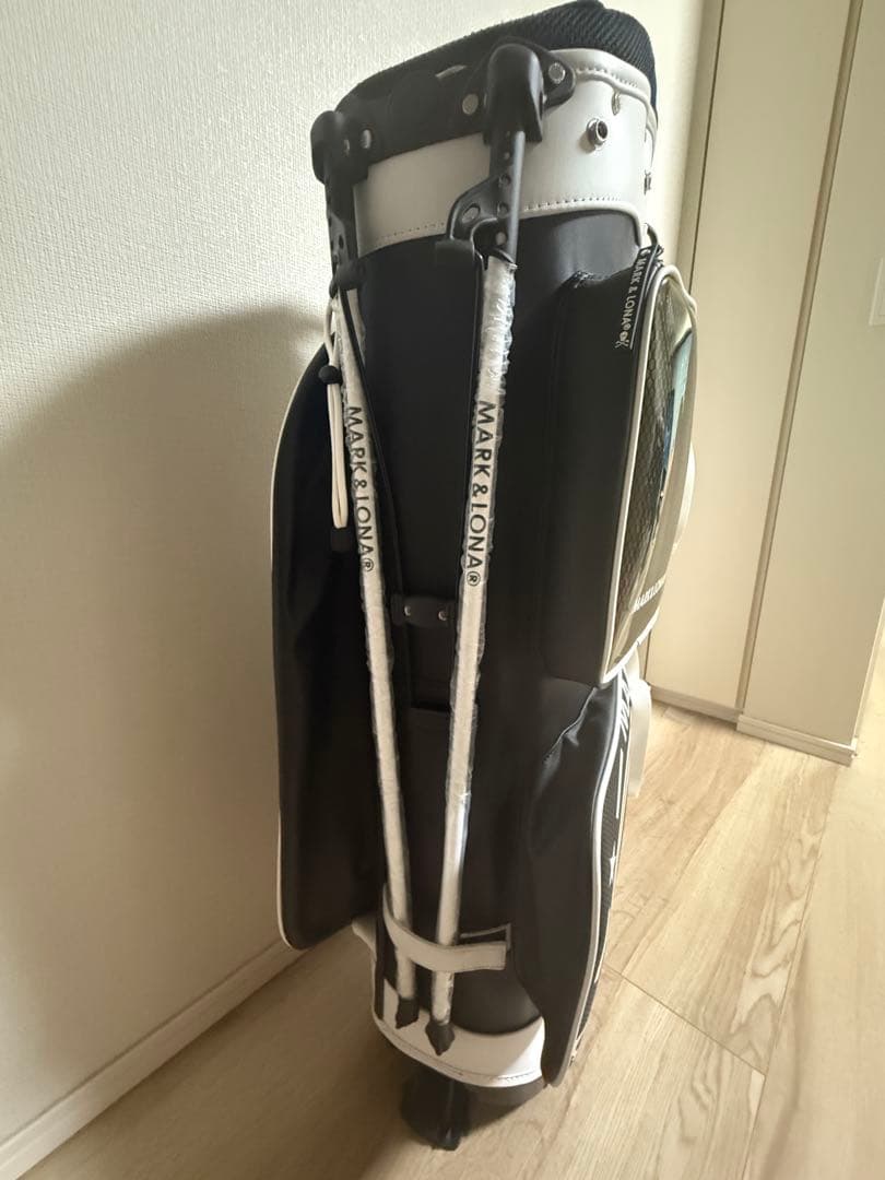 マークアンドロナキャディーバック