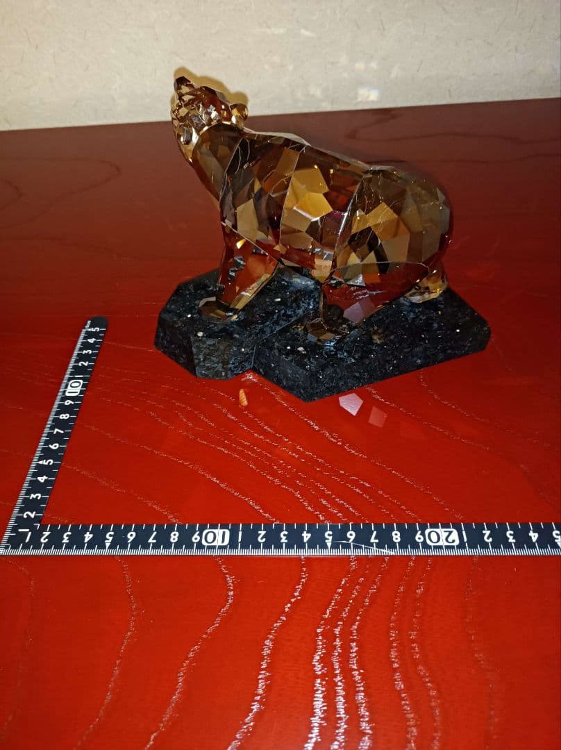 どっしり、ズッシリ★☆SWAROVSKI　クマ　スワロフスキー　フィギュリン