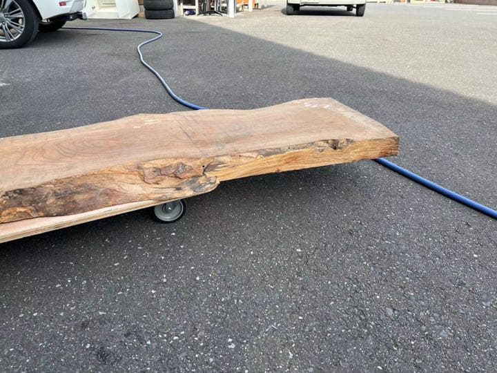 貴重品ケヤキの板