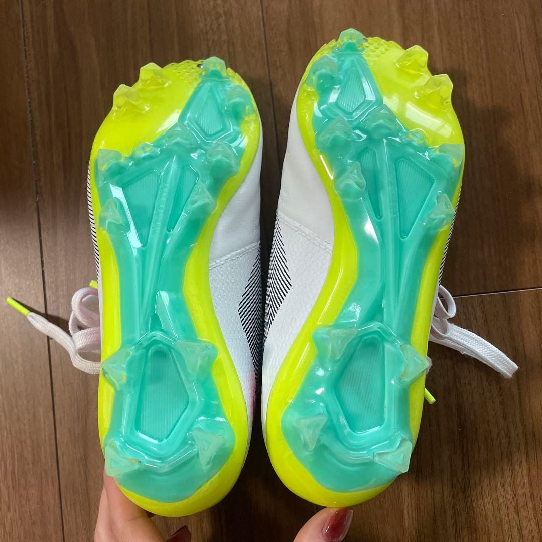 最終お値下げ！New Balance Furon サッカースパイク