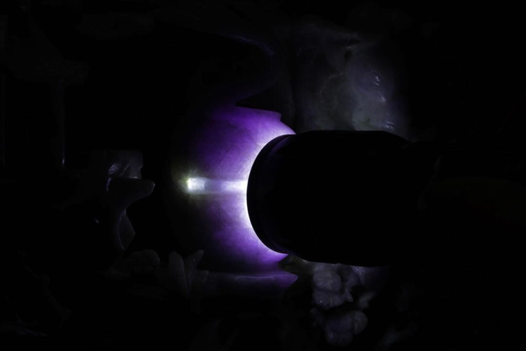 【希少美品】ラベンダー翡翠精緻彫刻置物 龍獅子象楼閣吉祥文字透かし 飾台座付