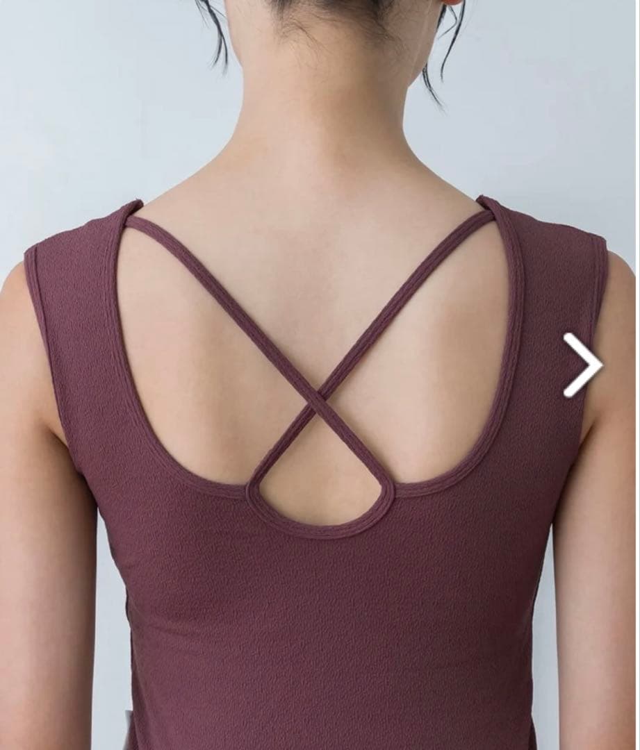 SUKALA 新品　web限定　クロスデザインショートタンクトップ★お値下げ⭐︎