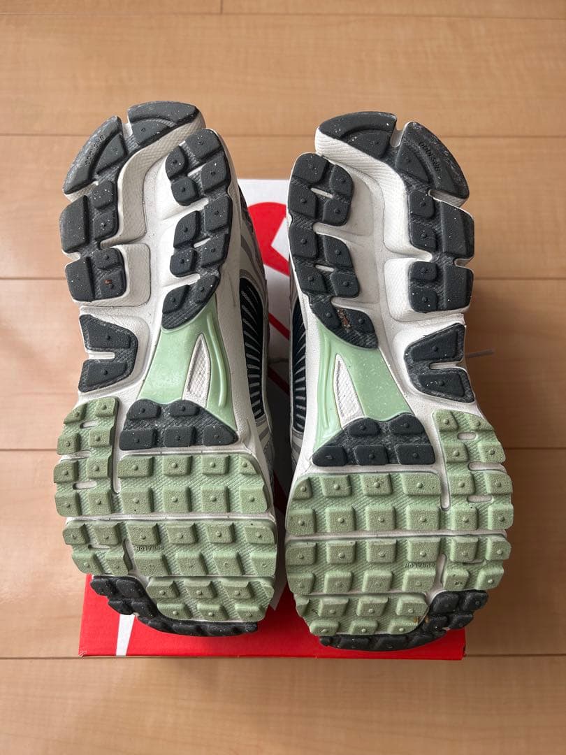 nike zoom vomero 5 ボメロ 23.5cm レディース