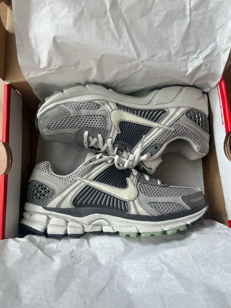 nike zoom vomero 5 ボメロ 23.5cm レディース