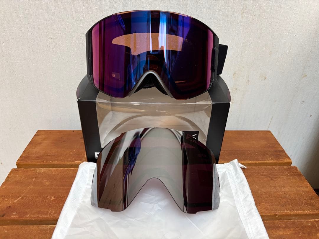 anon. スノーゴーグル（アジアンフィット）＋ スペアレンズ付き　中古品