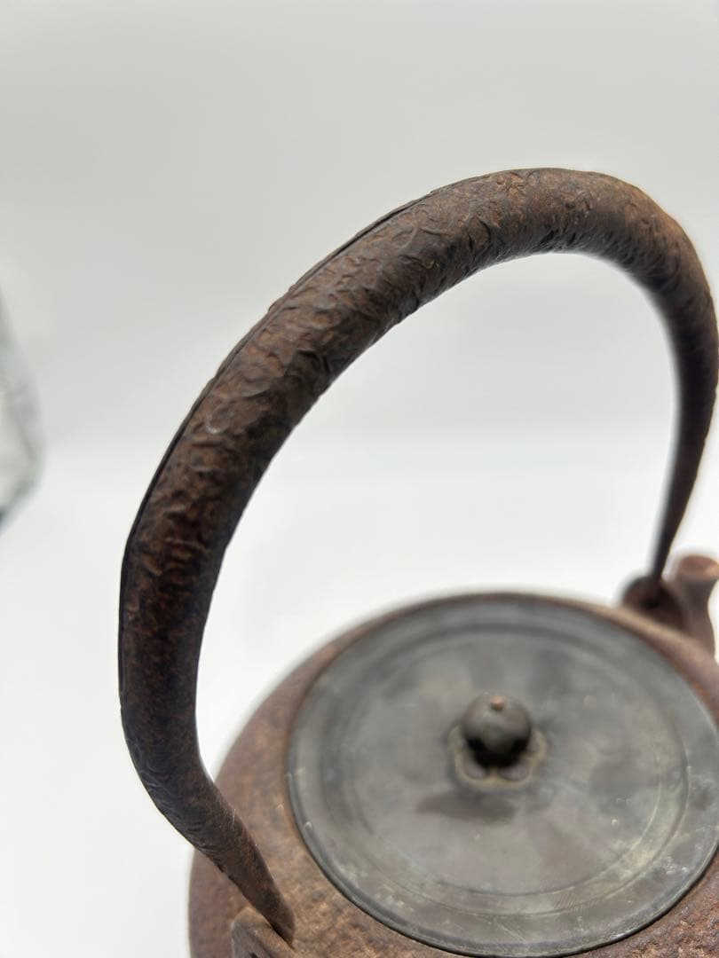 鉄瓶 茶色 丸型 身在名、水漏れ無し容量约1000