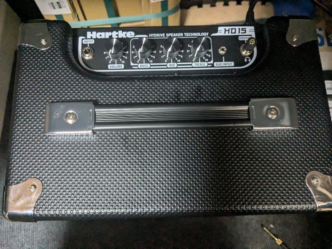 Donuts Hartke HD15 ベースアンプ
