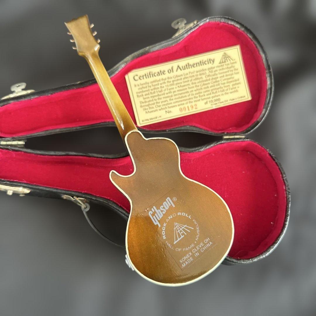 ギブソン・レスポール 木製ミニチュアギター
