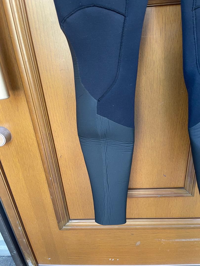 土曜まで早い者勝ち特別価格 Bewet ドライスーツ 黒