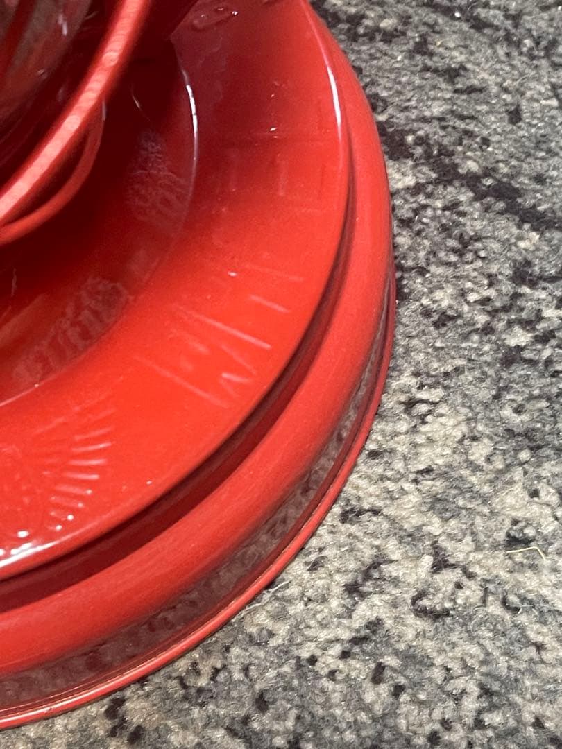 赤いガラス製ランタン