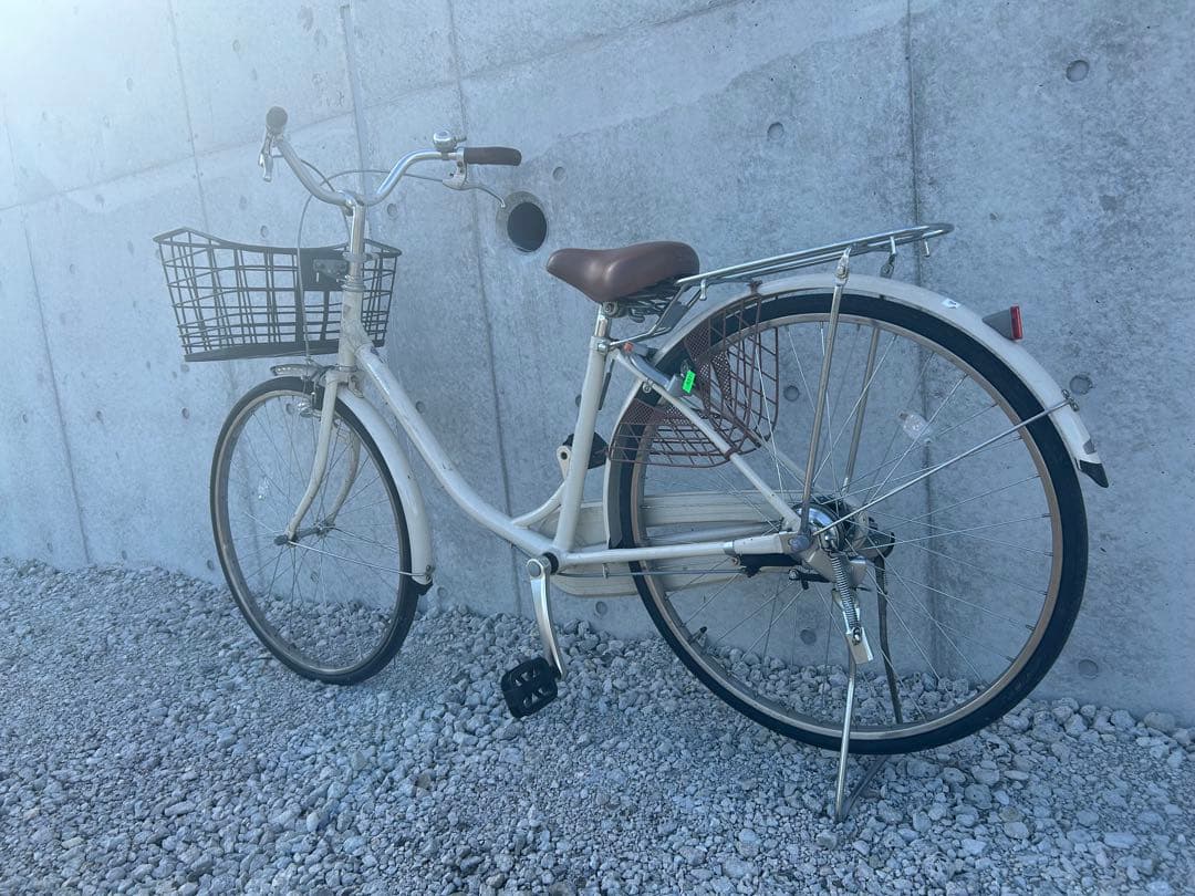 R31 愛知 ブリヂストン EB60U B8K エブリッジ 26インチ クリーム