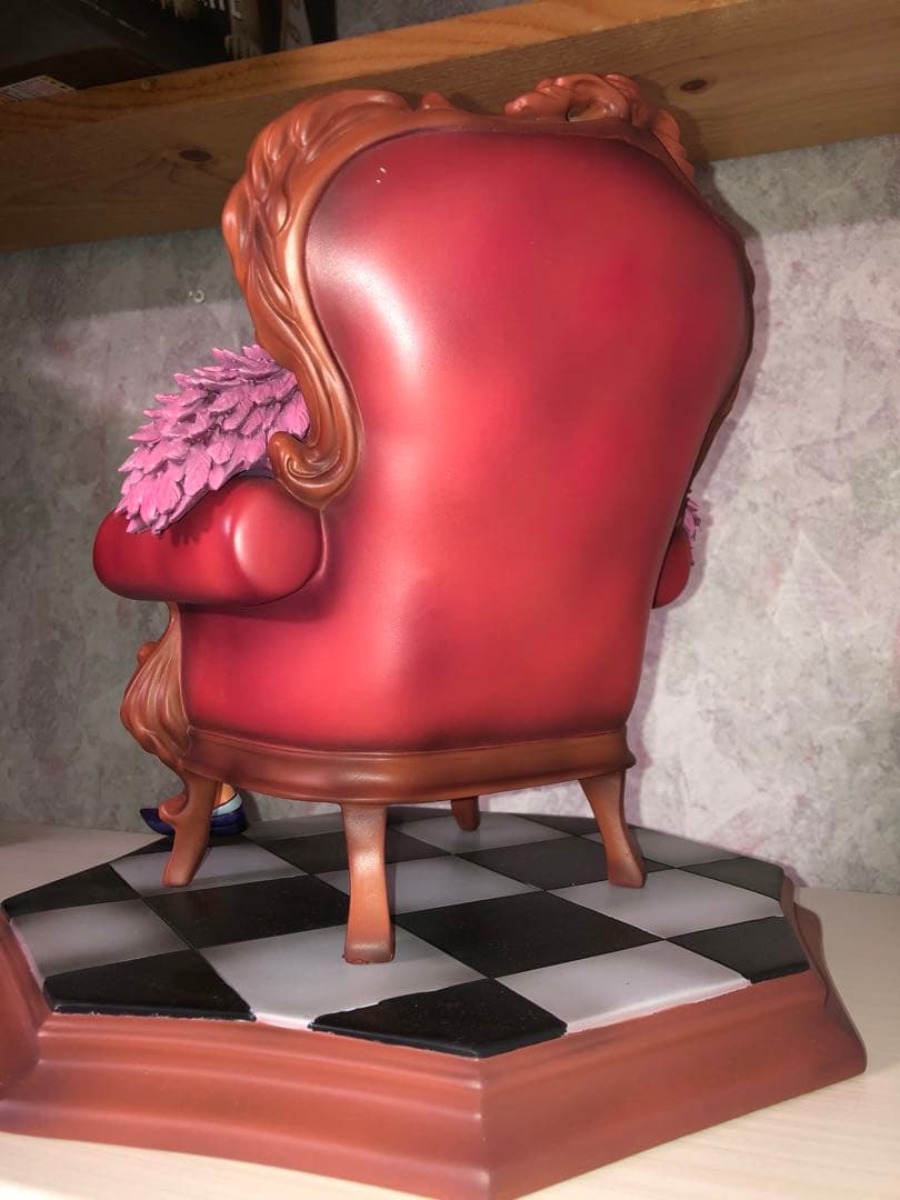 ドフラミンゴ　フィギュア　海外