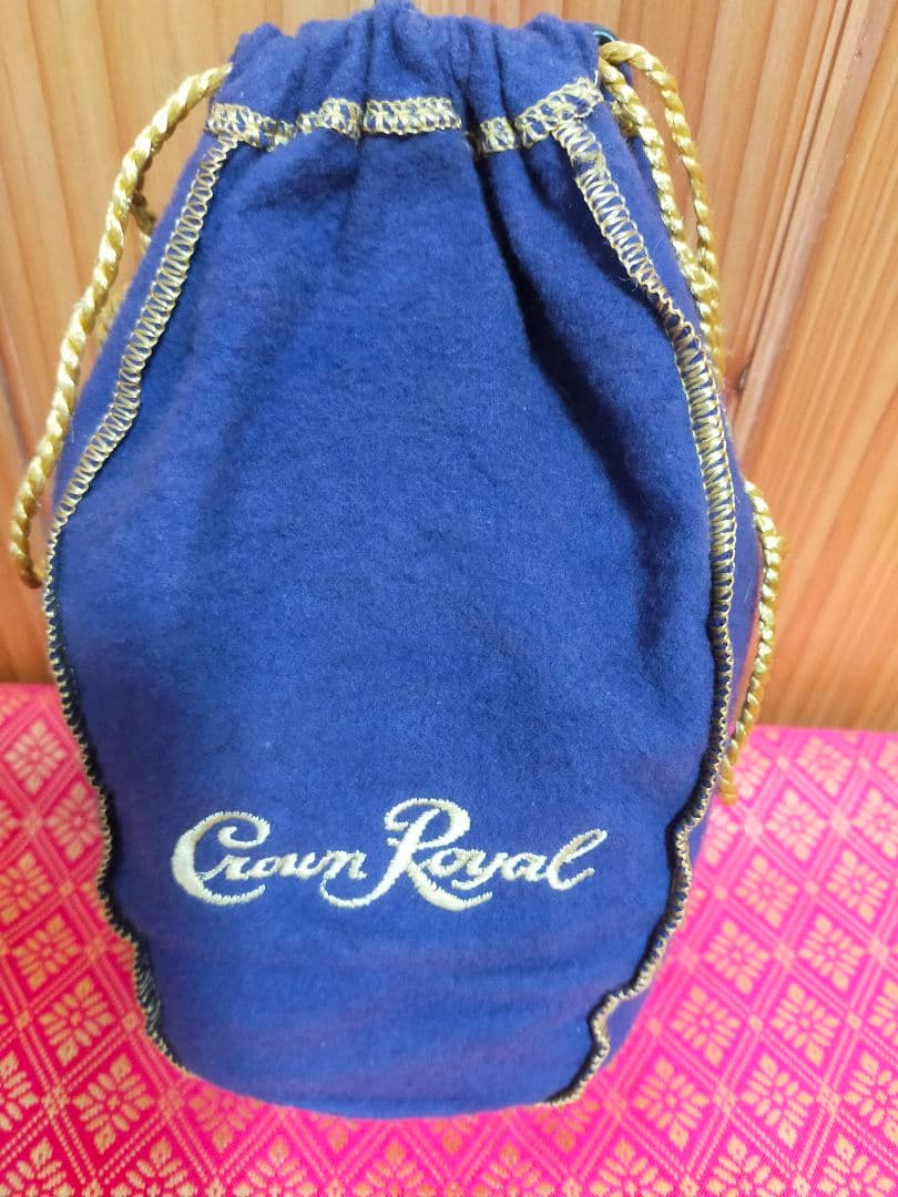 古酒クラウンローヤルウイスキー