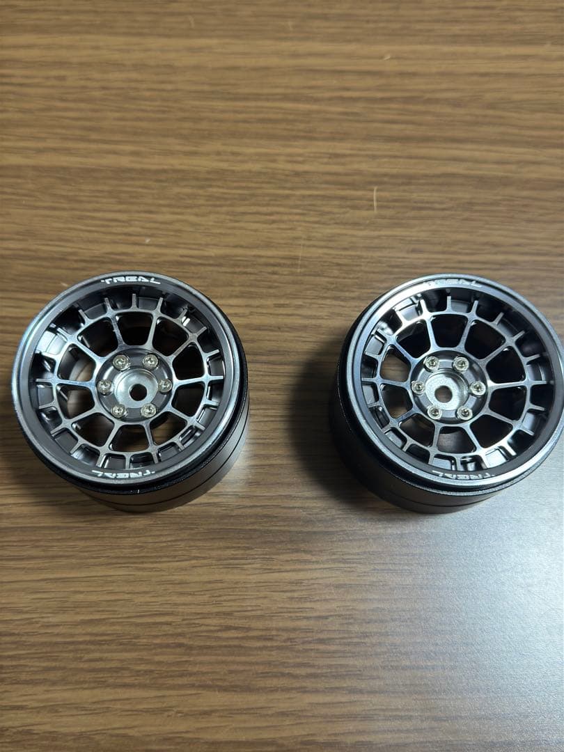 Axial SCX10 TREAL 2.2インチ ビードロックホイール