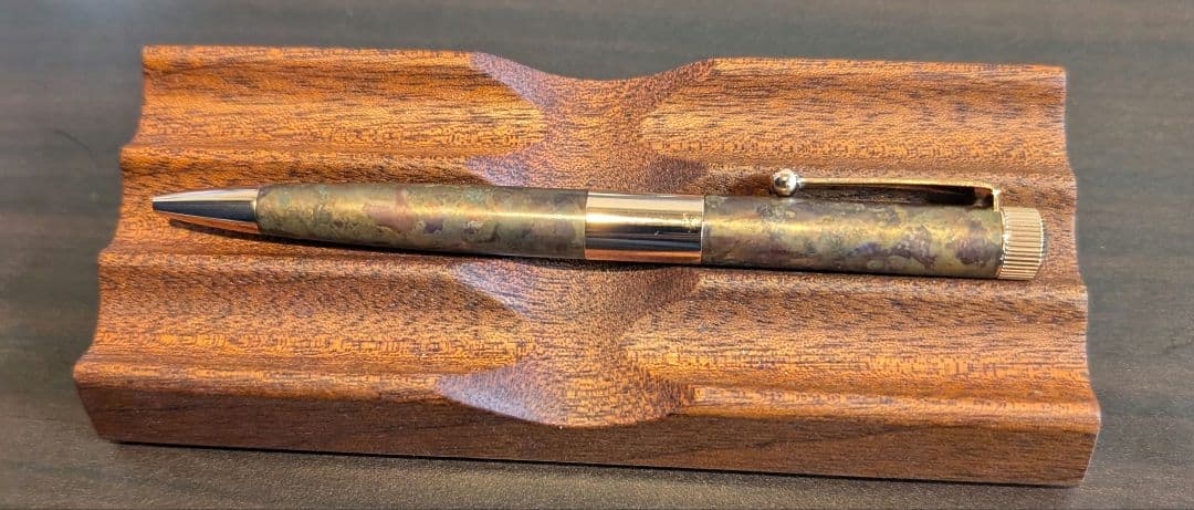 伊東屋　ロメオNo.3 ボールペン　斑紋孔雀色