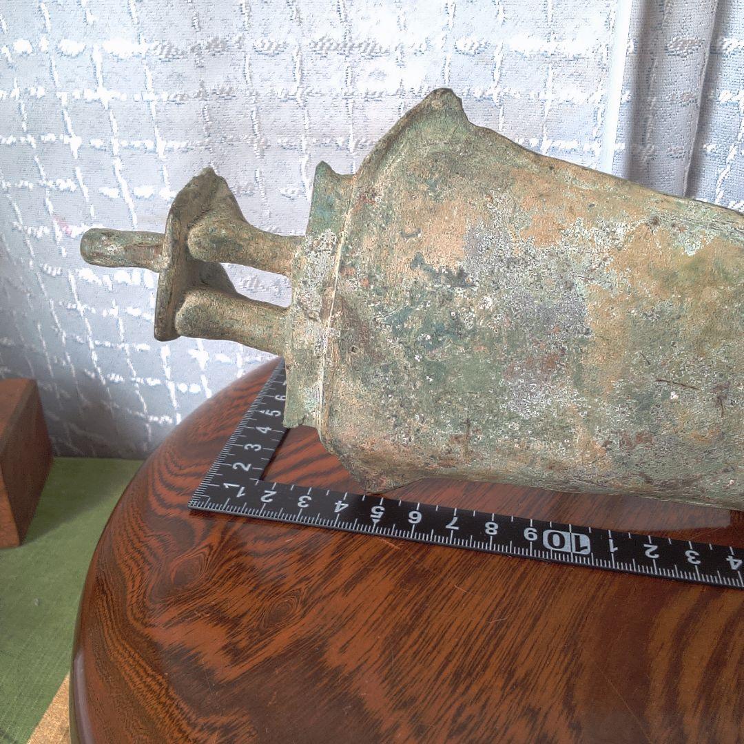 ブロンズ製仏像 約30cm 木製台座付き 古代？