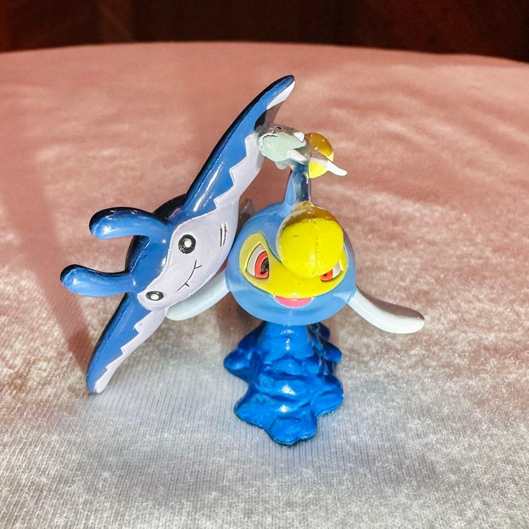 ポケモン　モンコレ　ランターン　マンタイン