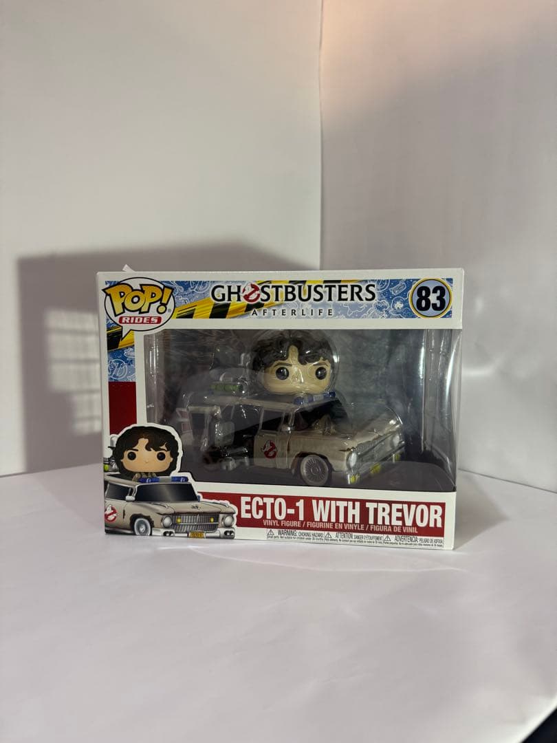 ゴーストバスターズ　Ecto-1、Trevorのフィギュアセット